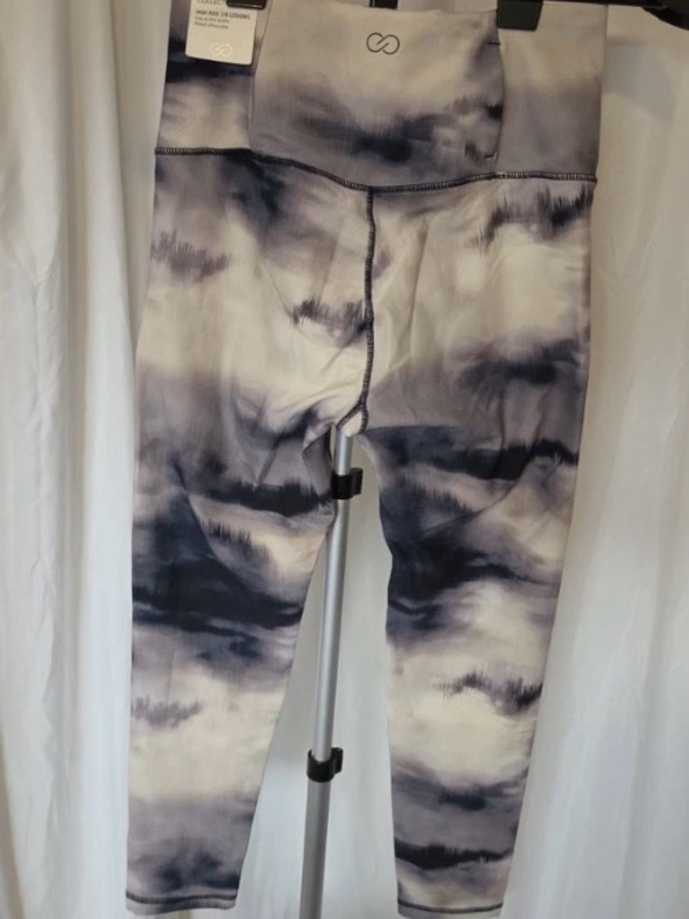Calia Women's Black & kGray Tie-Dye Active Leggings- Brand New 7/8